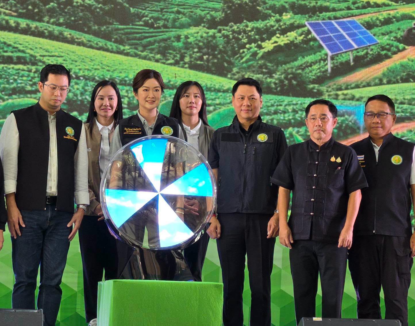 title - ส.ป.ก. ร่วมในพิธีเปิดโครงการงานเวทีนวัตกรรมเสริมสร้าง Smart Farmer รุ่นใหม่ Agri-Innovation Forum ณ จังหวัดสุโขทัย